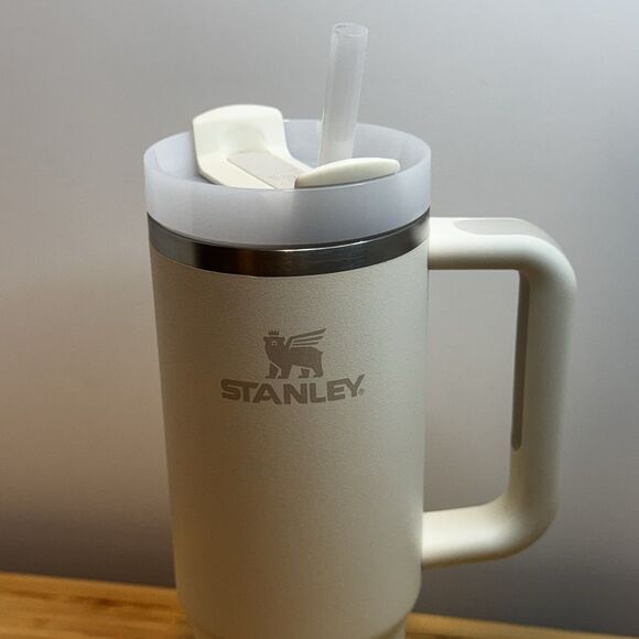 Stanley Quencher H2.0 Cream Stainless Steel 30 oz. Tumbler - Picture 2 of 9